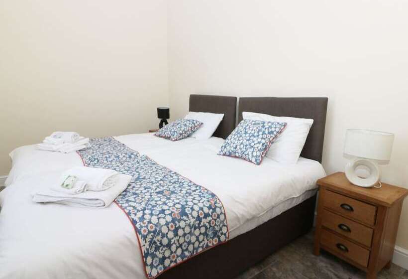 Pear Tree Cottage