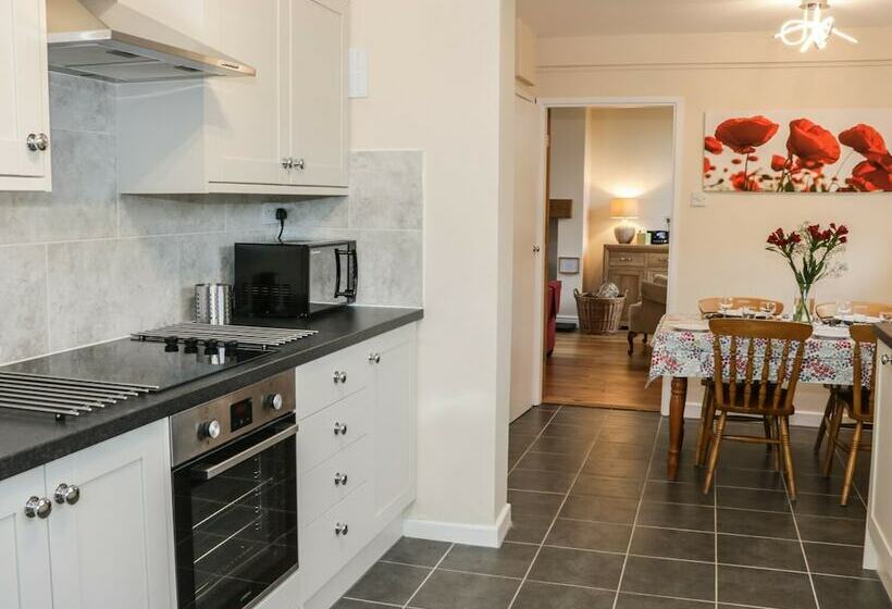 Ploughmans Cottage
