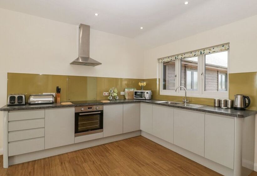 Rectory Farm Lodge