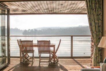 Sandridge Boathouse