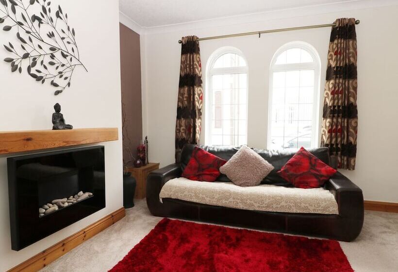 Sands End Cottage