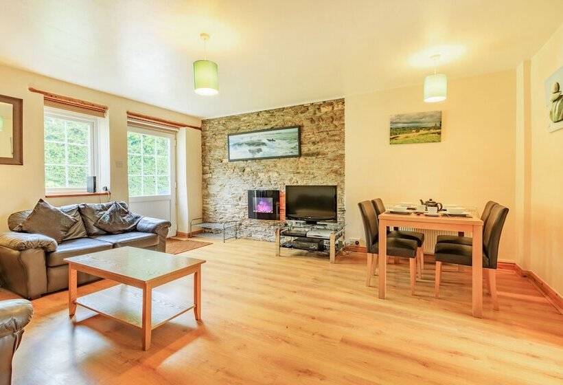 Stable Cottage
