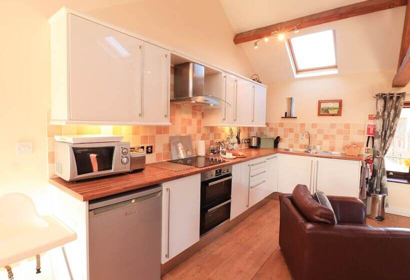 Stable Cottage
