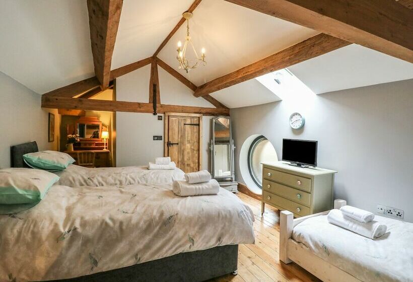 The Carriage House