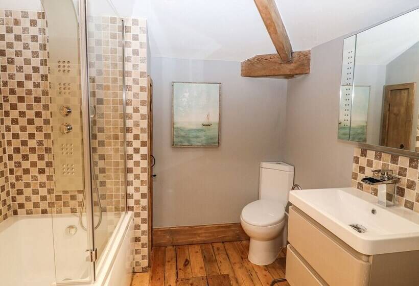 The Carriage House