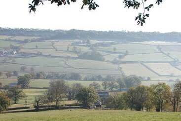 Whitcombe Cottage