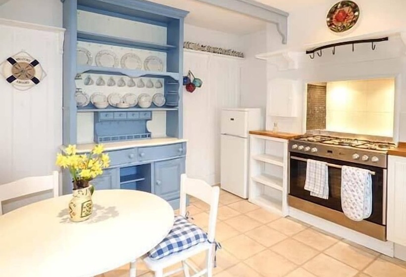 Blue Harbour Cottage