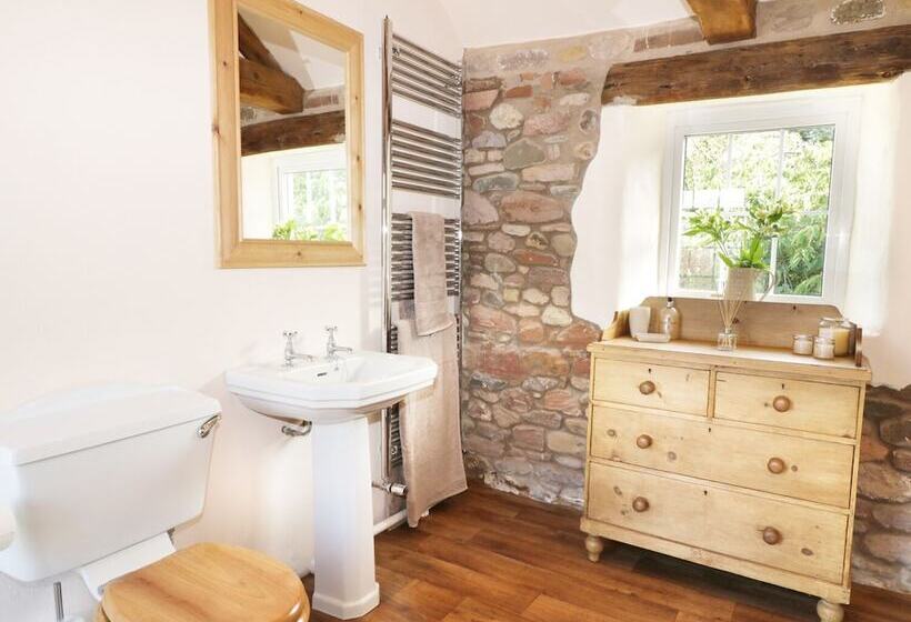 Faraway Cottage