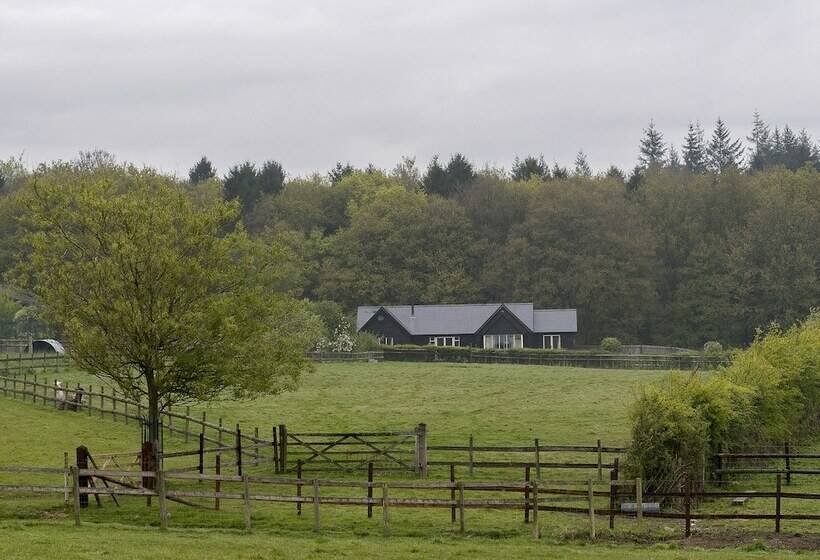 Farley Lodge