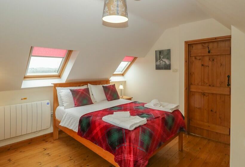 Hazel Lodge
