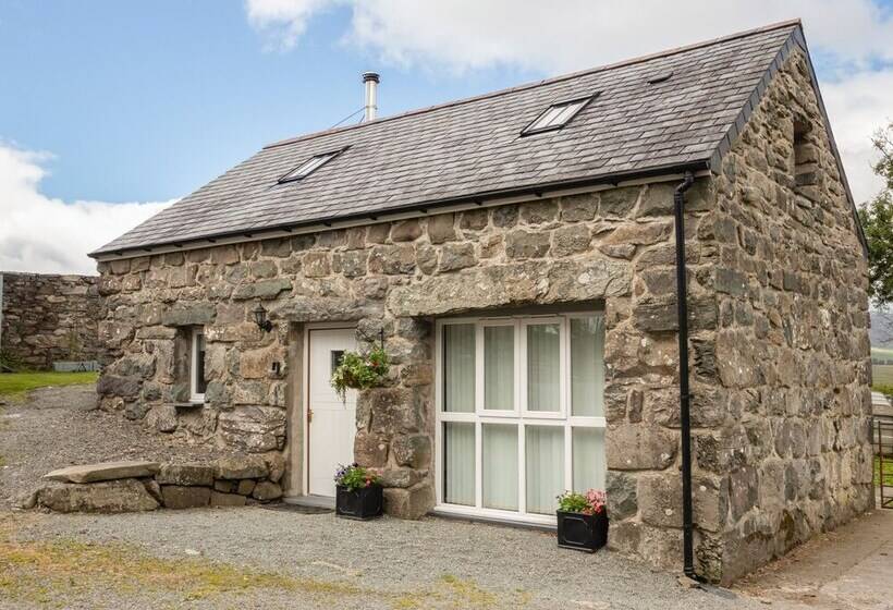 Hendre Cottage