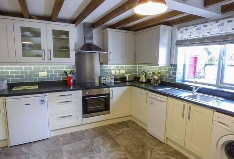Maerdy Cottage