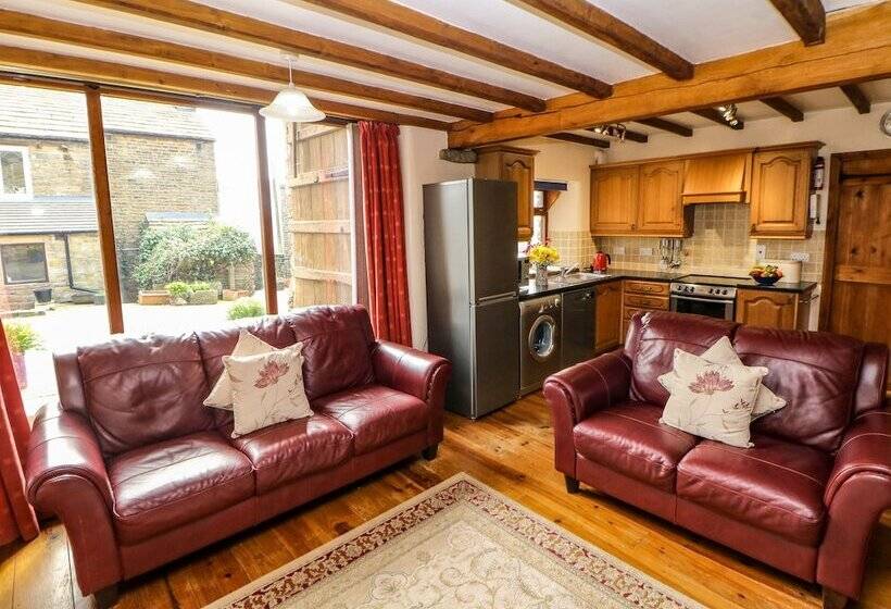 Midfeather Cottage