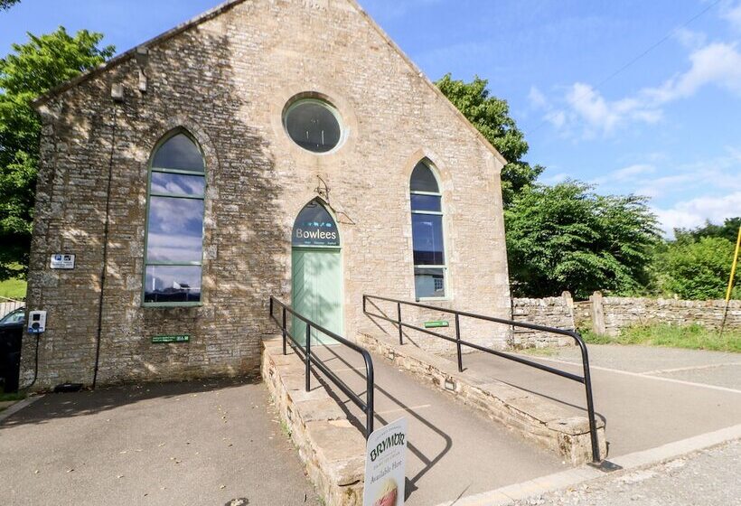 Monksmoor House