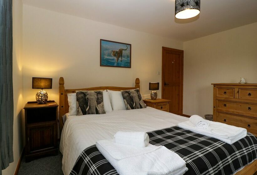 Shells Cottage