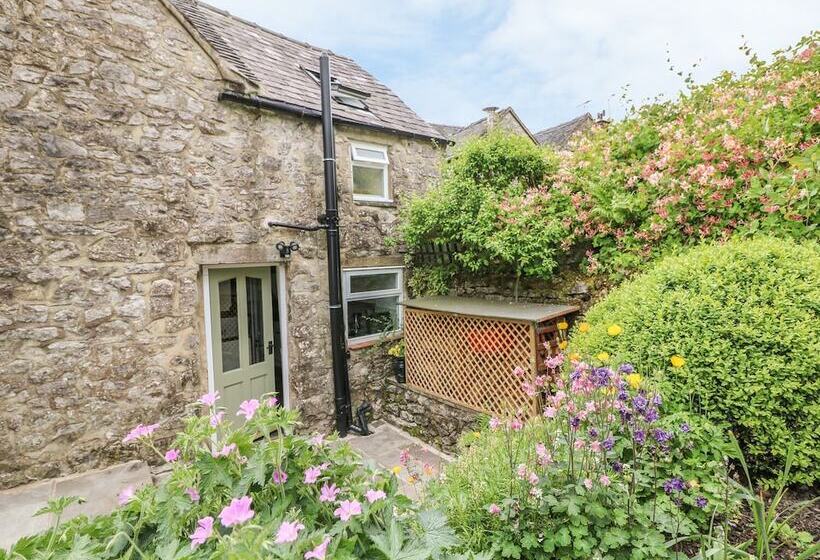 Sundial Cottage