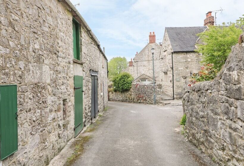 Sundial Cottage