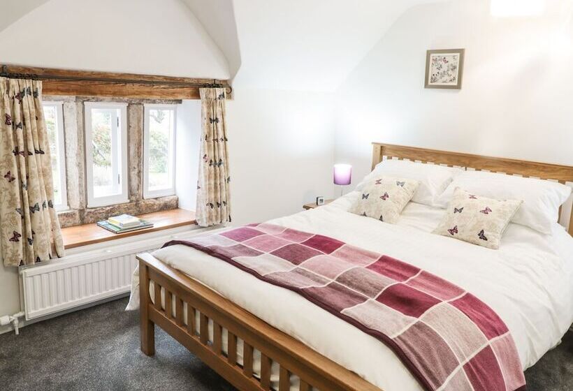 Sundial Cottage