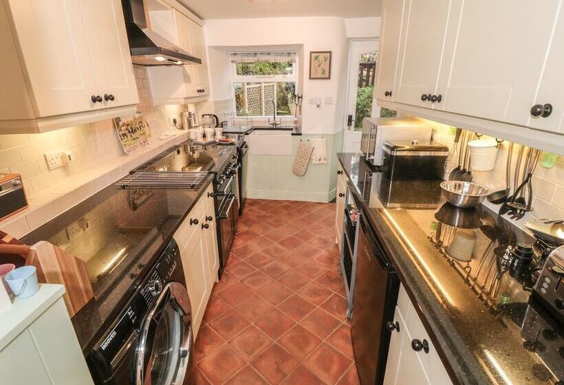 Sundial Cottage