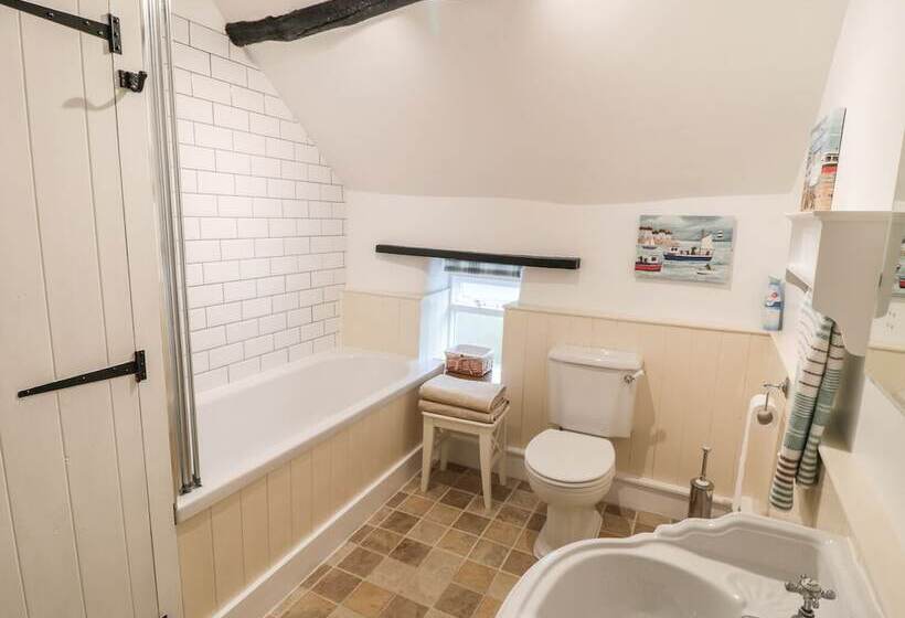 Sundial Cottage