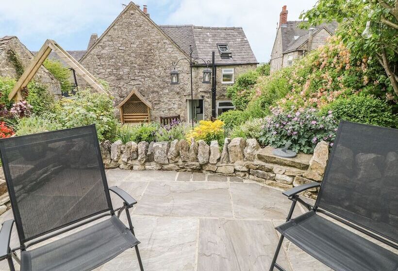 Sundial Cottage