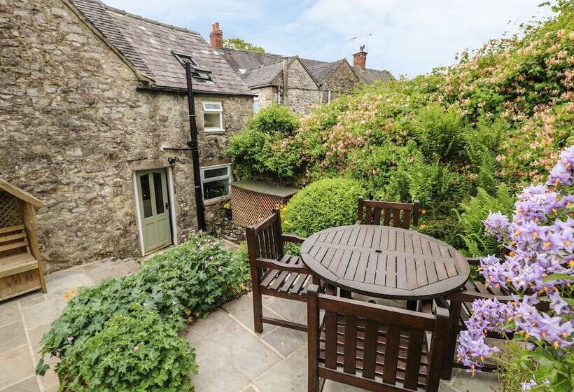 Sundial Cottage