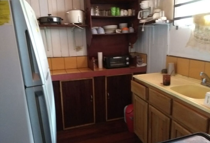 فندق صغير Hostal Villas San Miguel