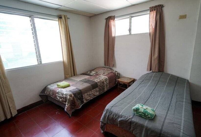 تختخواب و صبحانه El Arca De Noé Lodging