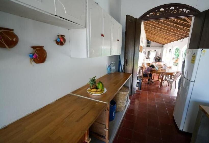 تختخواب و صبحانه El Arca De Noé Lodging