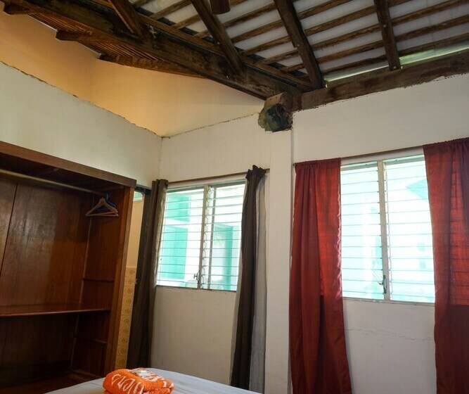 تختخواب و صبحانه El Arca De Noé Lodging