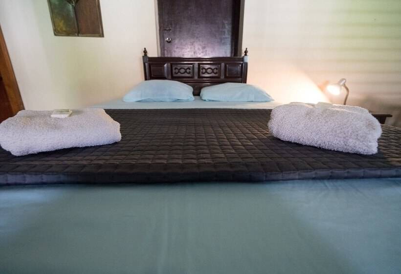 تختخواب و صبحانه El Arca De Noé Lodging