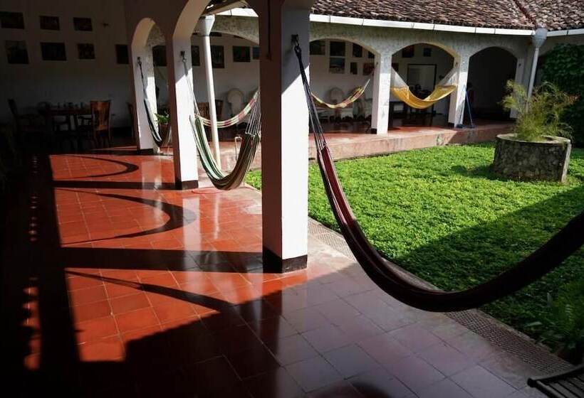 تختخواب و صبحانه El Arca De Noé Lodging