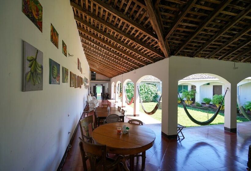 تختخواب و صبحانه El Arca De Noé Lodging