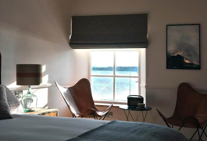 مبيت وإفطار The Driftwood