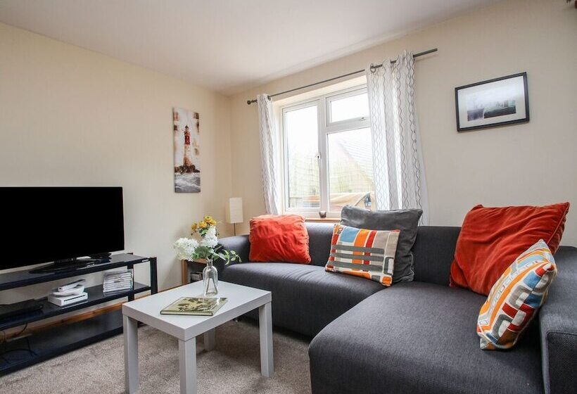 Dartmoor Valley Lodge