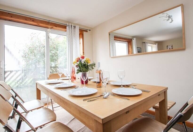 Dartmoor Valley Lodge