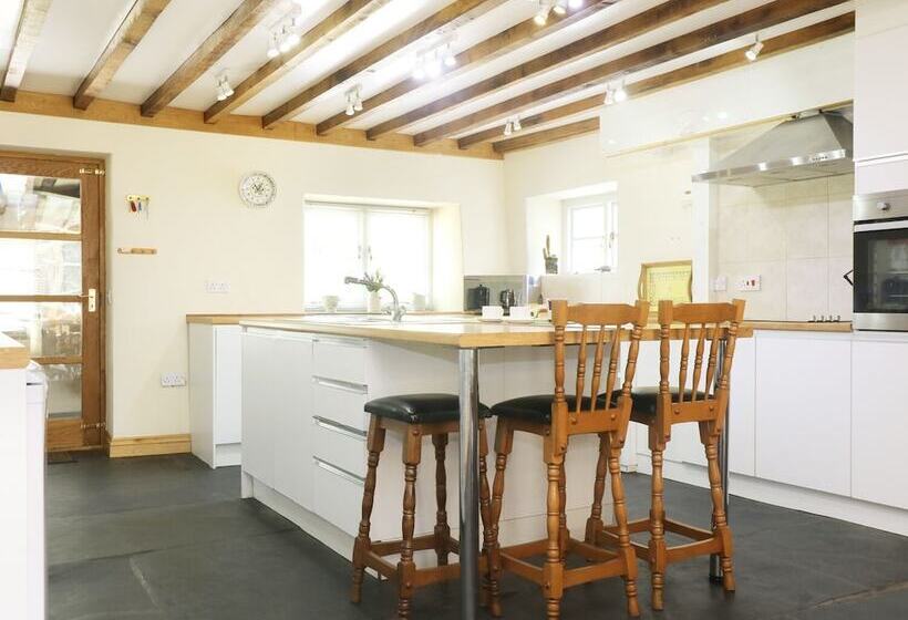 Eastcott Farmhouse