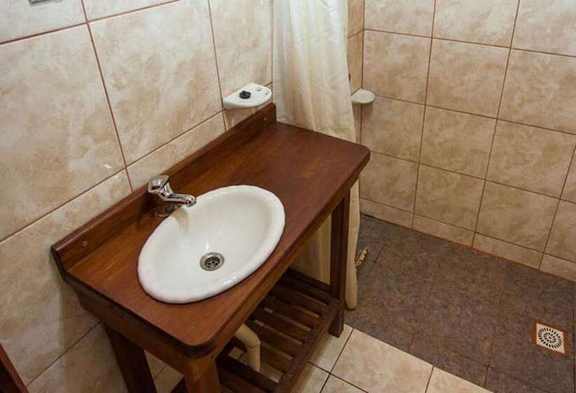 هتل Cabañas Don Charles