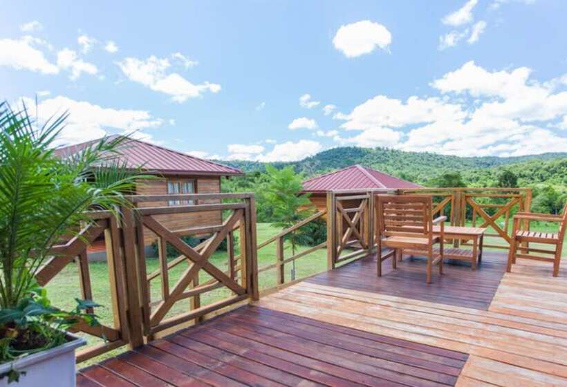 هتل Cabañas Don Charles