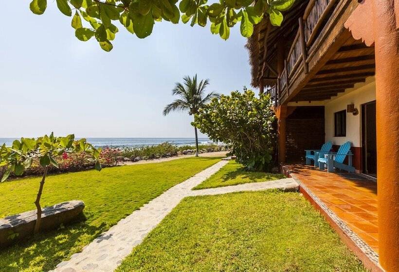هتل Casa Manzanillo Boutique