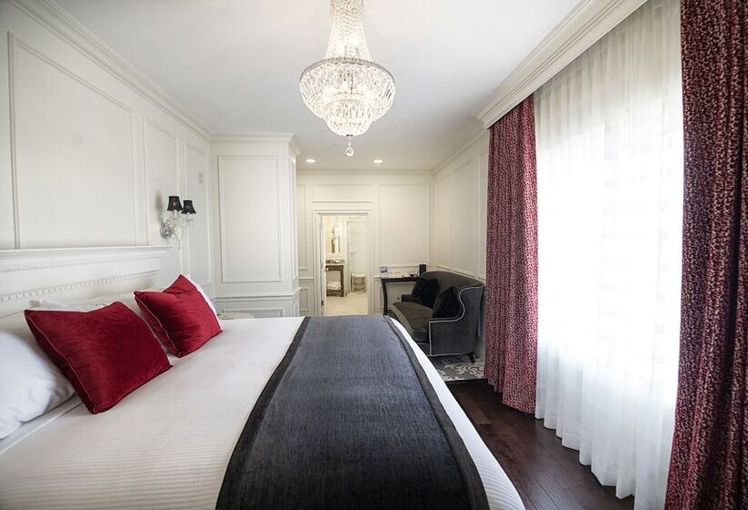 هتل Dominion House