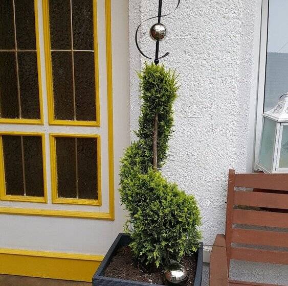 هتل Ferienhaus Am Schloss Sayn