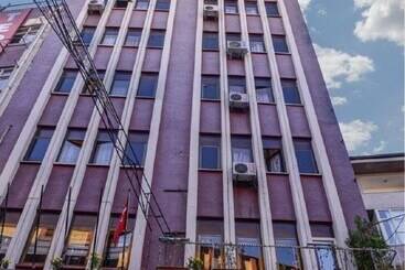 هتل Grand Saray