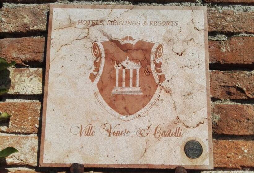 Отель Locanda La Corte Dei Galli