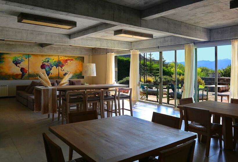 هتل Lodge Rocas Del Plata