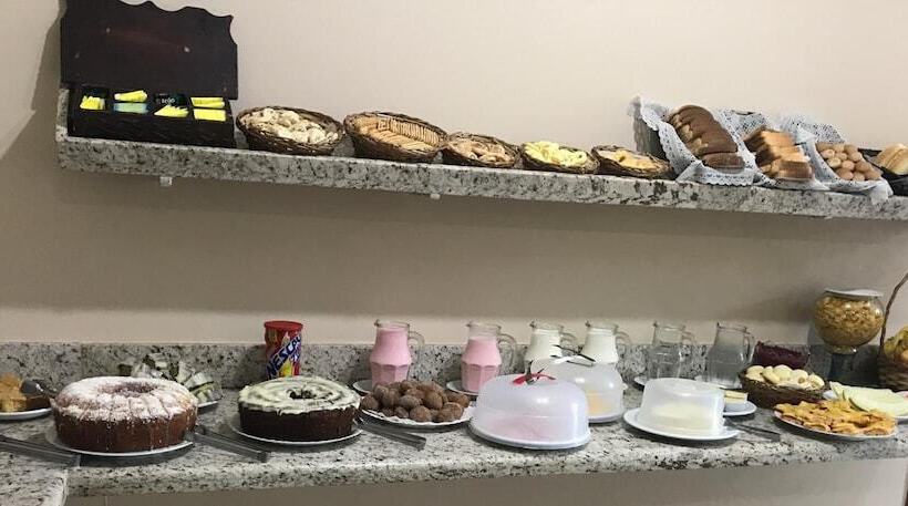 هتل Resende Inn