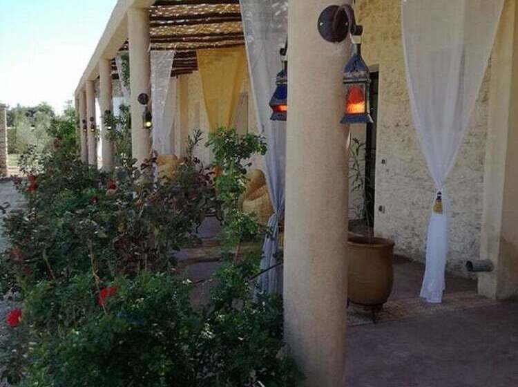 پانسیون Art'gana Lodge