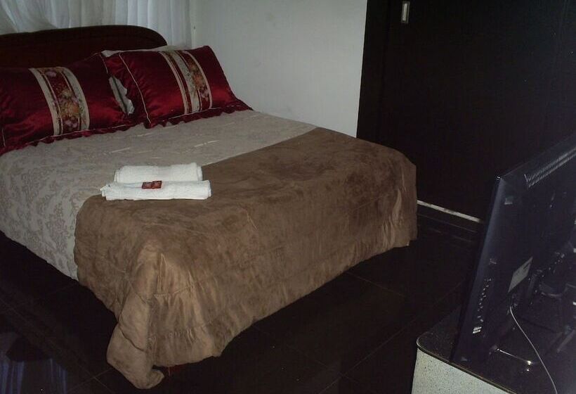 پانسیون Espectacular Chalet Con Piscina