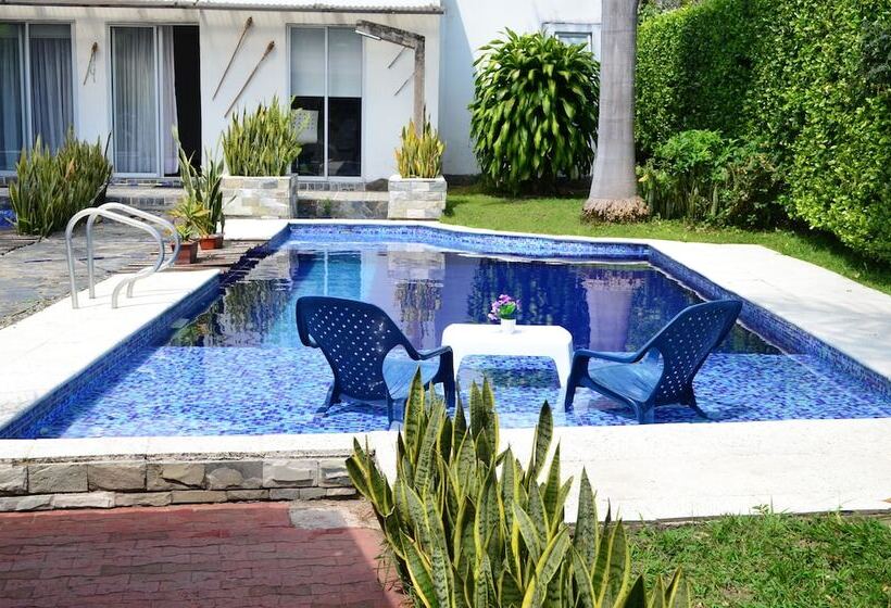 پانسیون Espectacular Chalet Con Piscina