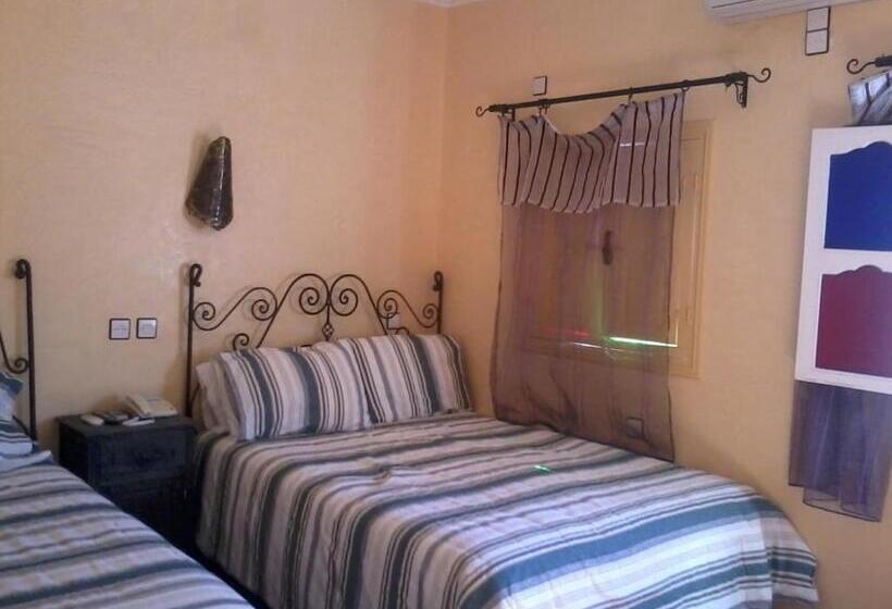 بنسيون Rochers Peints